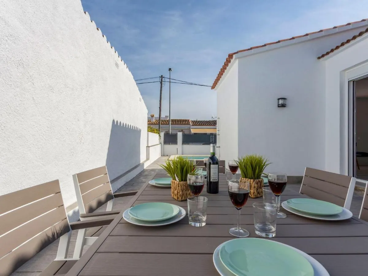 Holiday Home Sangha By Interhome إمبوريابرافا
